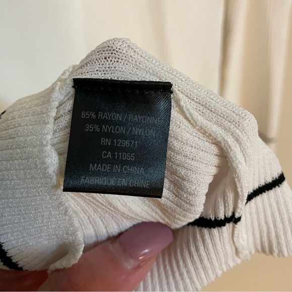 360 Sweater V-Neck Ribbed Varsity Sweater Size L Italian yarn - Picture 8 of 9